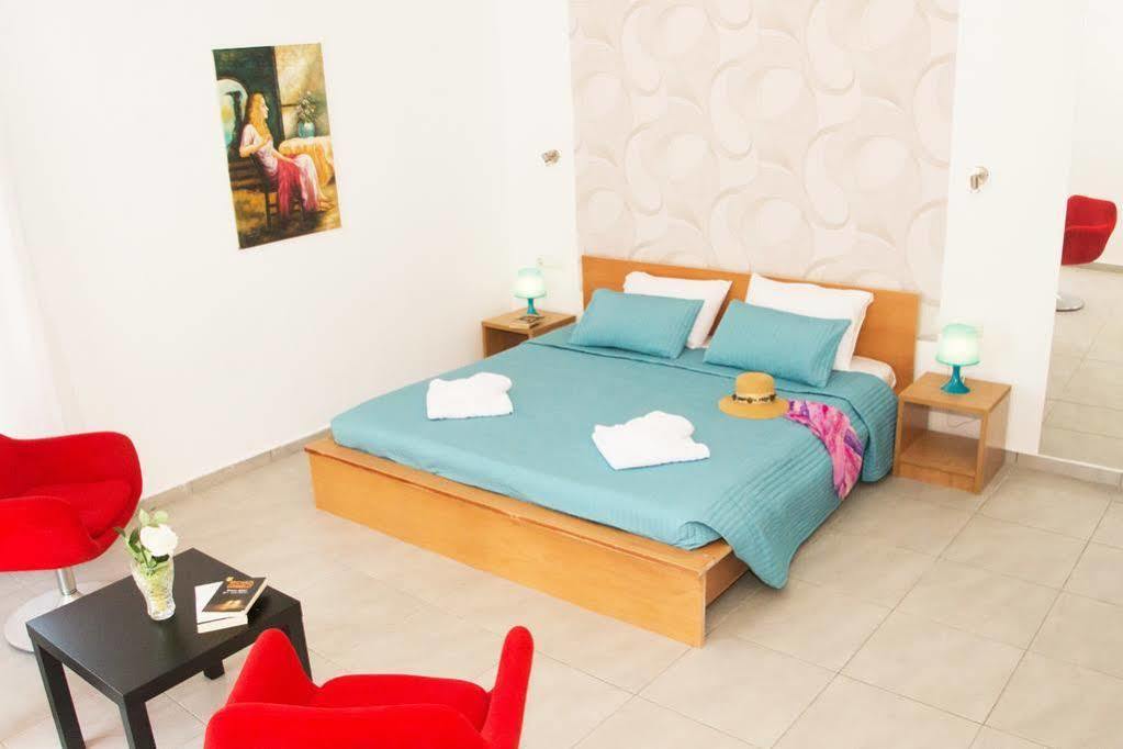 Vila Persis Lardos